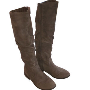 Slouchy Tall Boots Faux Suede in Taupe size 6